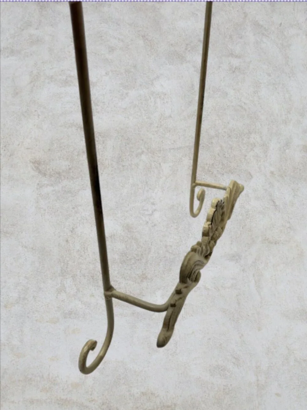 WALL EASEL -- Hanging Easel for Photo Frames, Shabby Chic, Distressed Cream